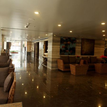 Paradigm Sarovar Portico Kakinada Exterior photo